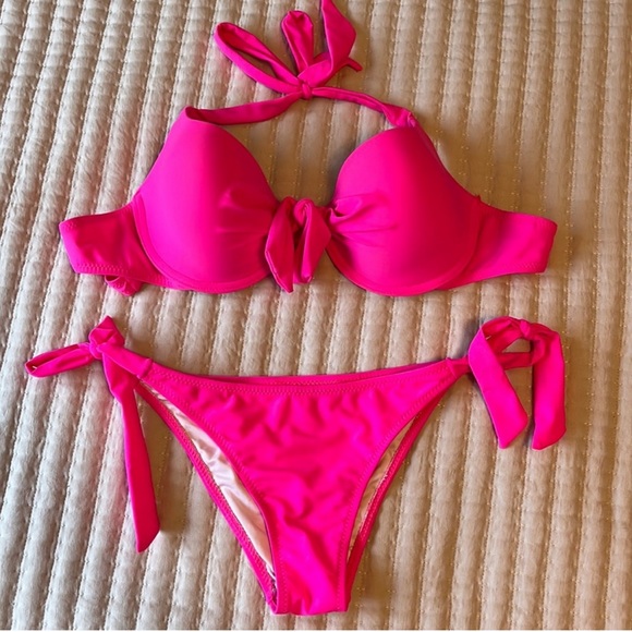 Hot Pink Bikini - Picture 3 of 3